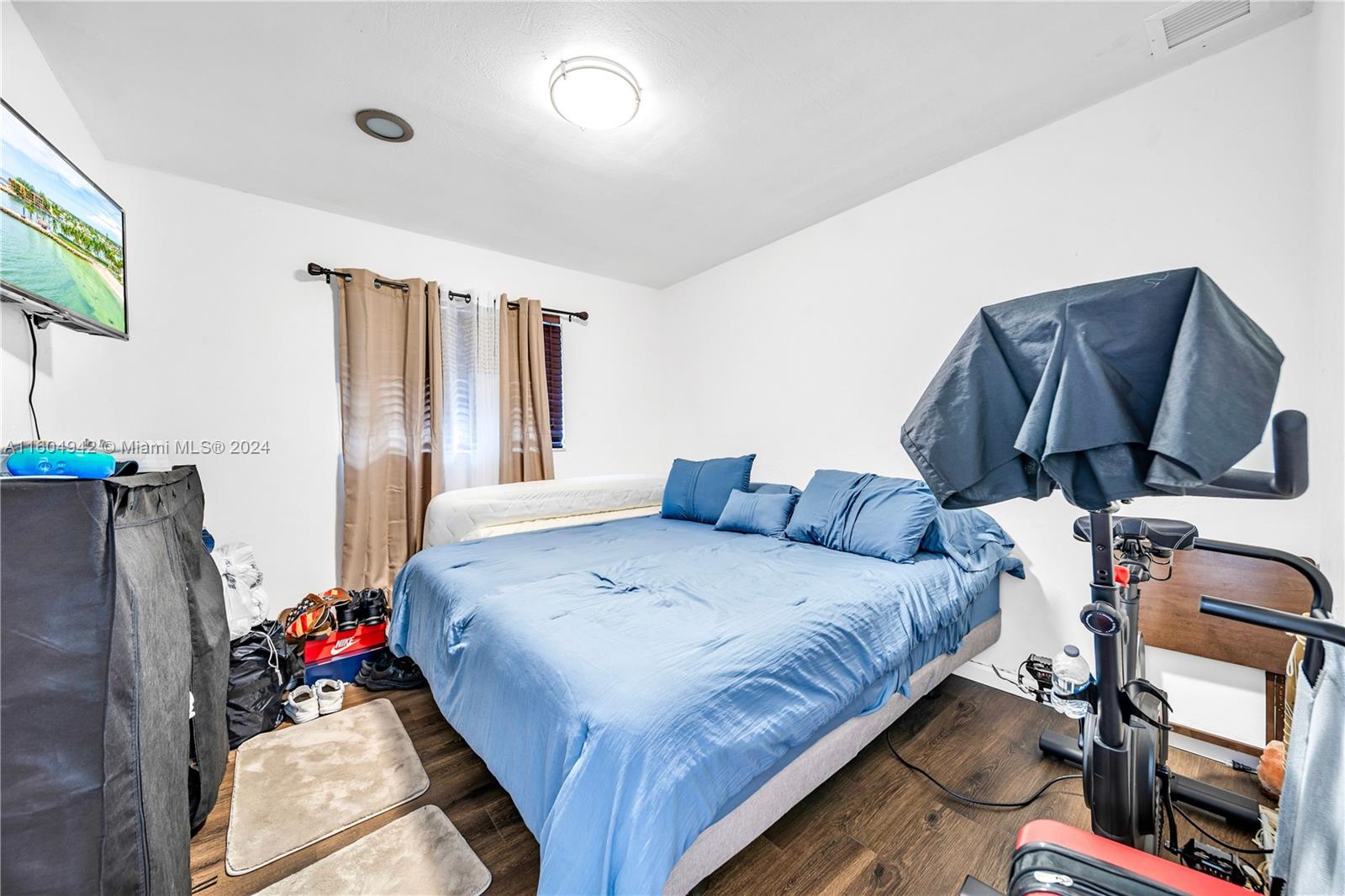 HIALEAH 13TH ADDN AMD PL - Residential