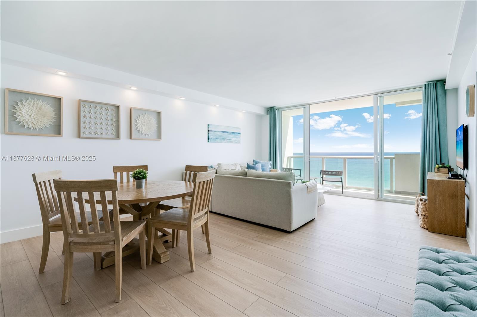 5601 Collins Ave 1011