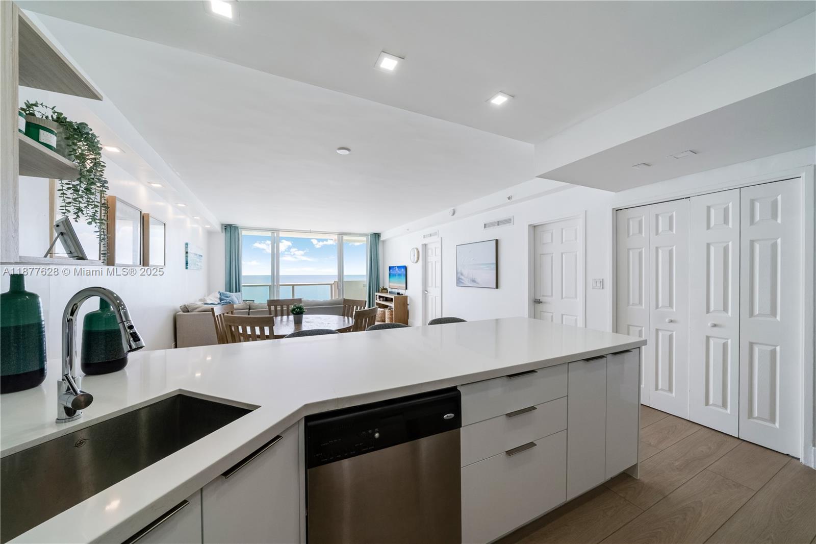 THE PAVILION CONDO - Residential