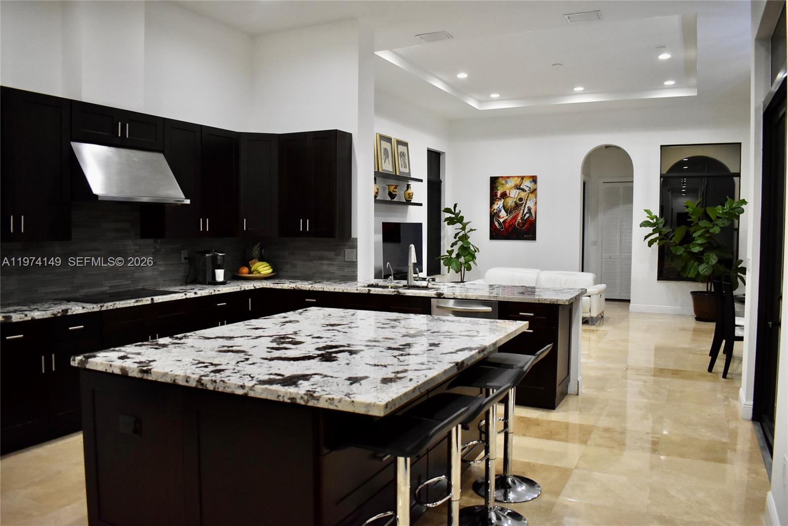 FLAMINGO ROAD ESTATES - Residential Lease