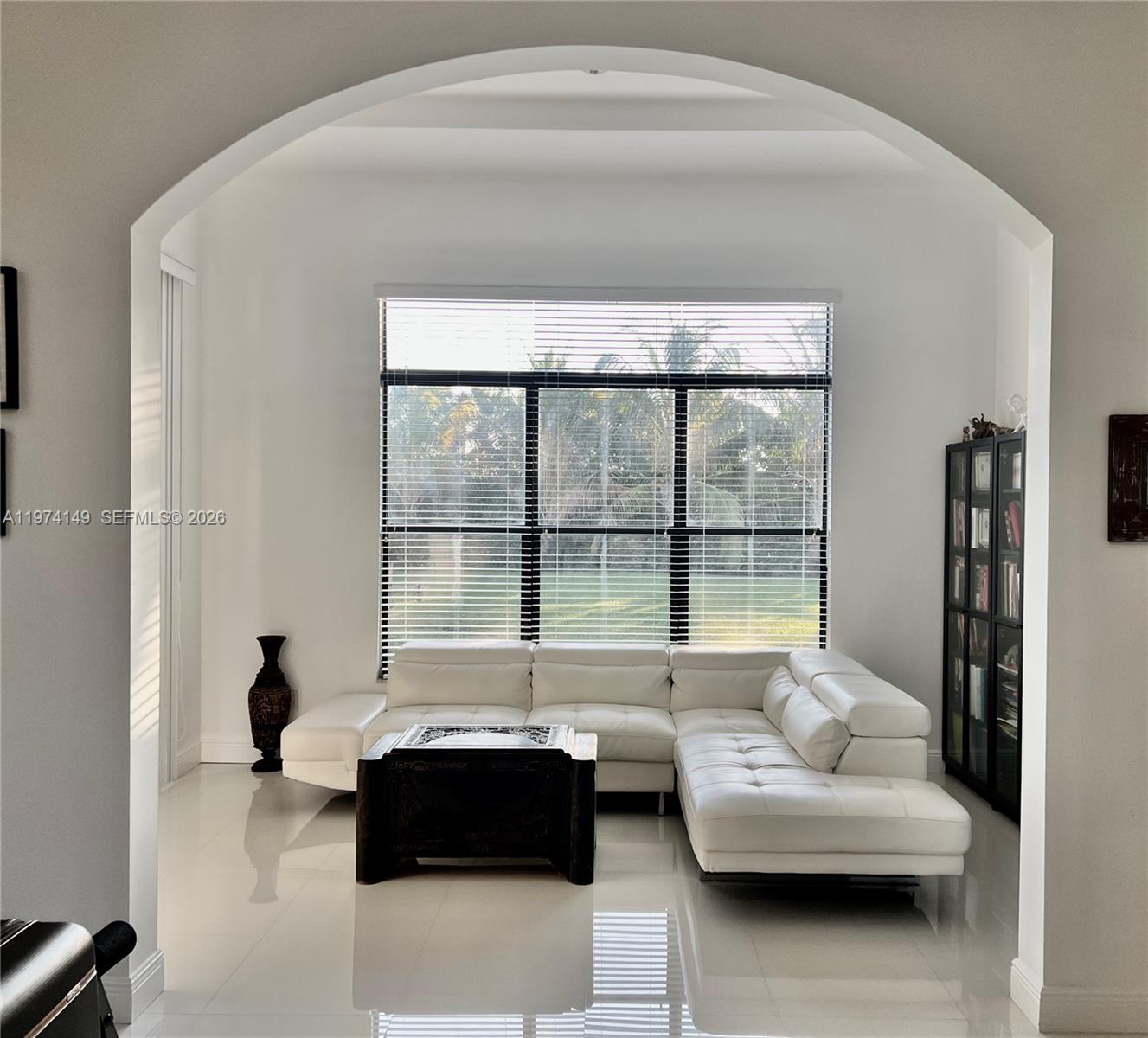 FLAMINGO ROAD ESTATES - Residential Lease