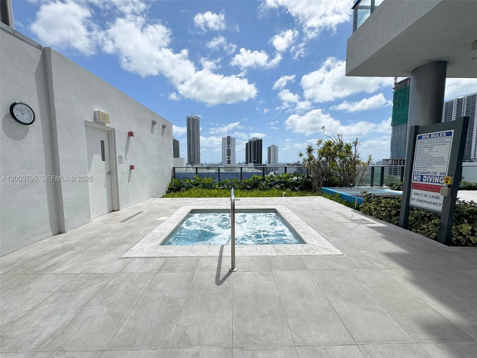 CANVAS CONDO - Residential Lease