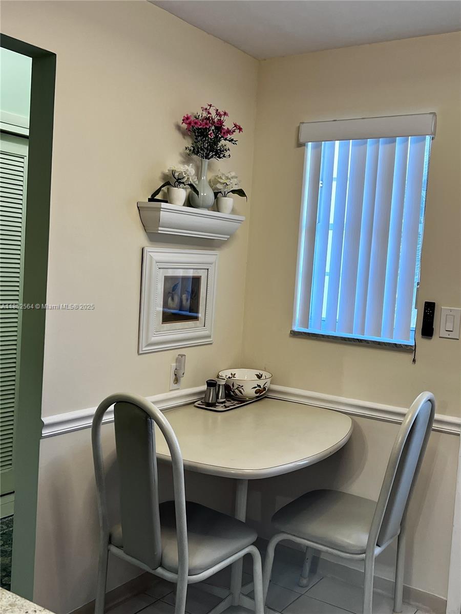 MEADOWBROOK TOWERS CONDO - Residential Lease