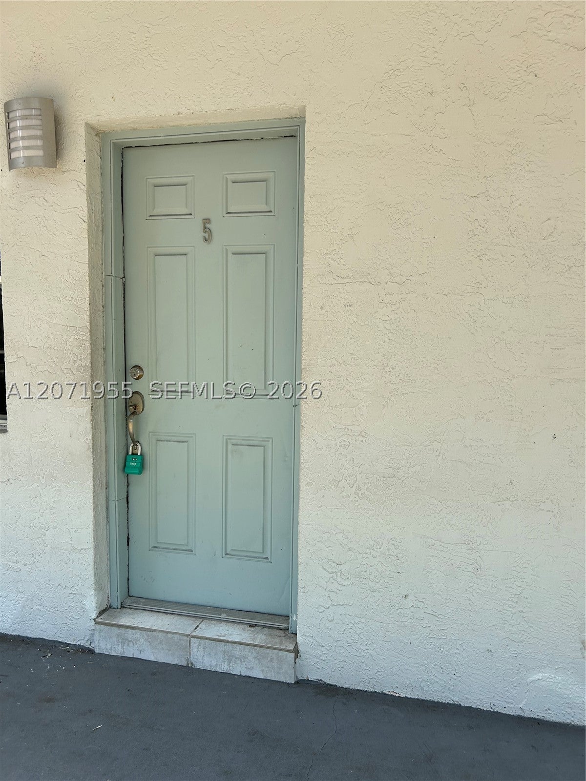 1925 Madison St