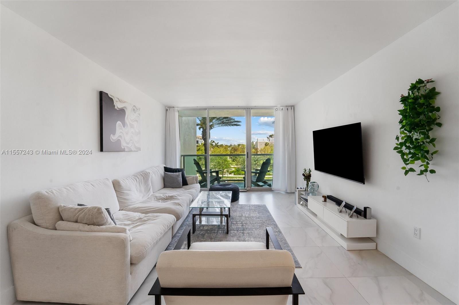 Property for Sale at 650 West Ave 306, Miami Beach, Miami-Dade County, Florida - Bedrooms: 1 
Bathrooms: 1  - $615,000