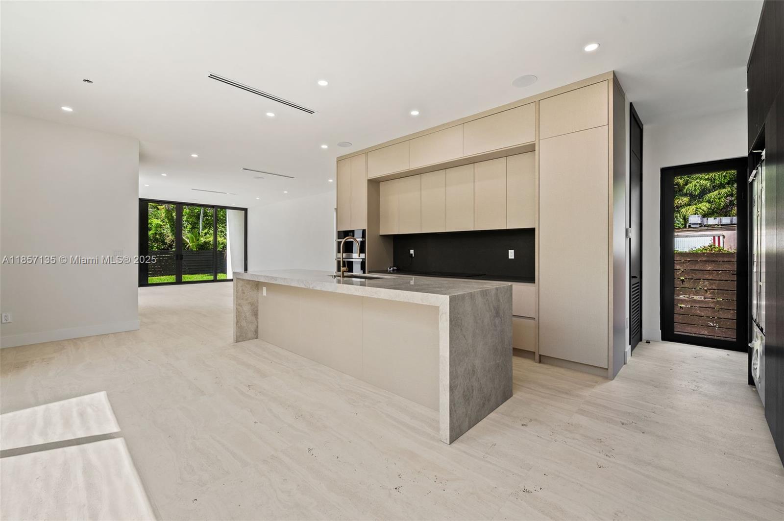 CORAL VILLAS REV - Residential