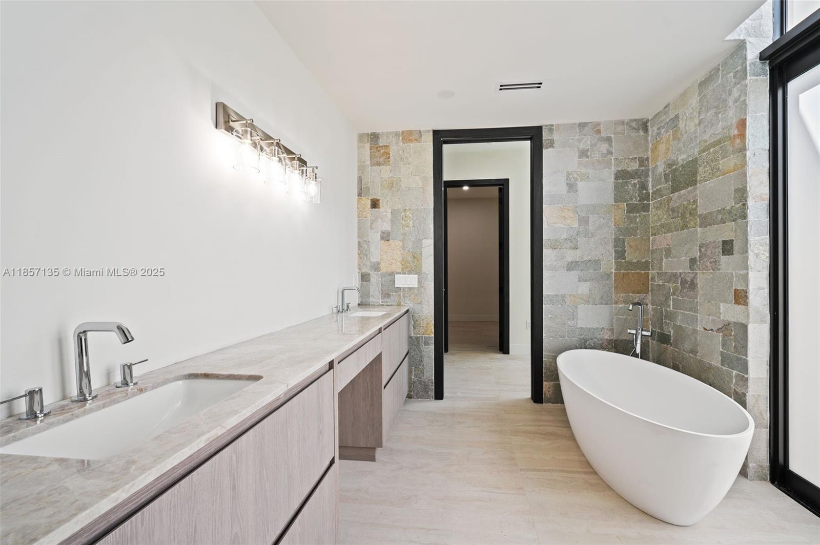 CORAL VILLAS REV - Residential