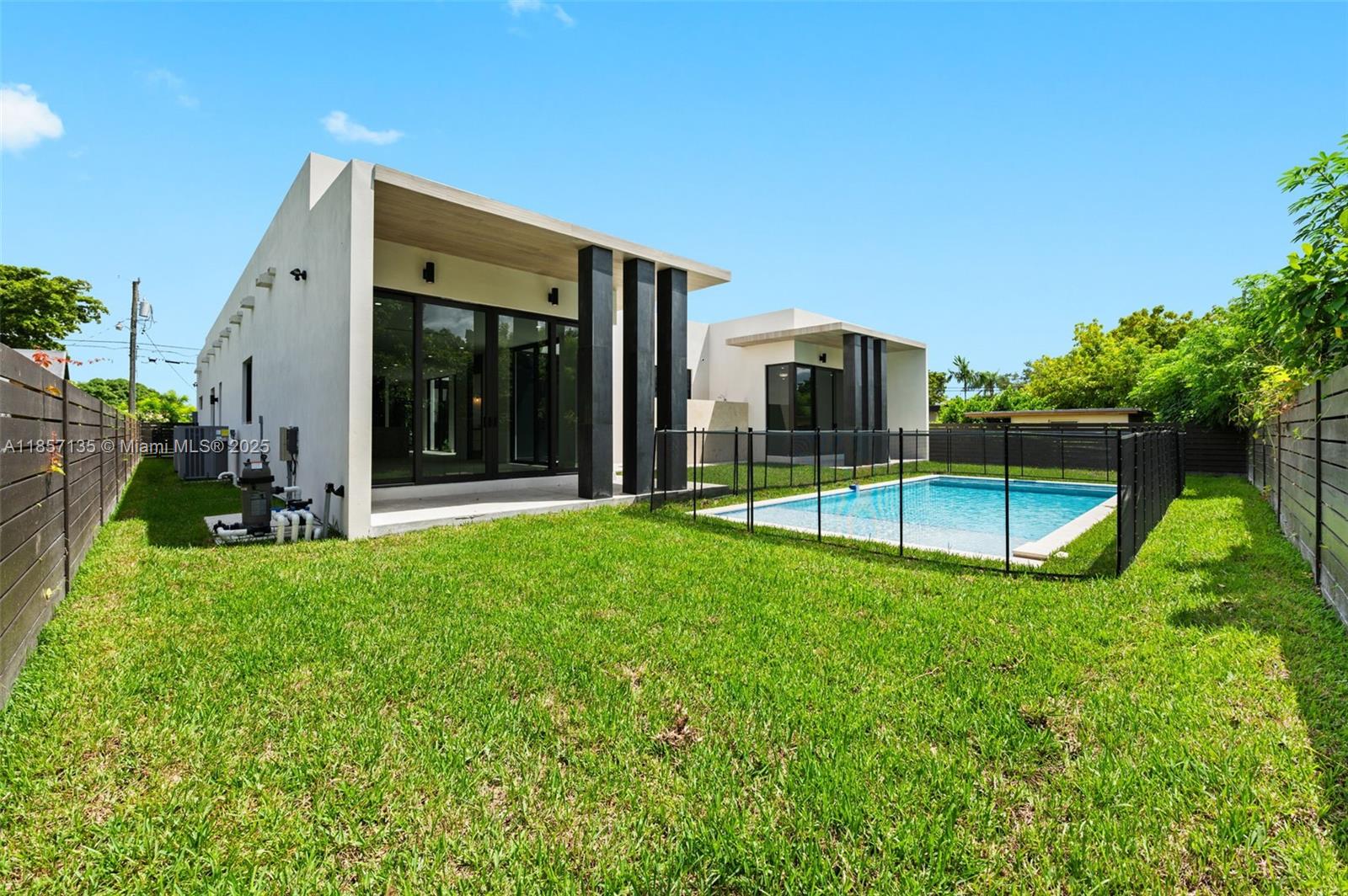 CORAL VILLAS REV - Residential