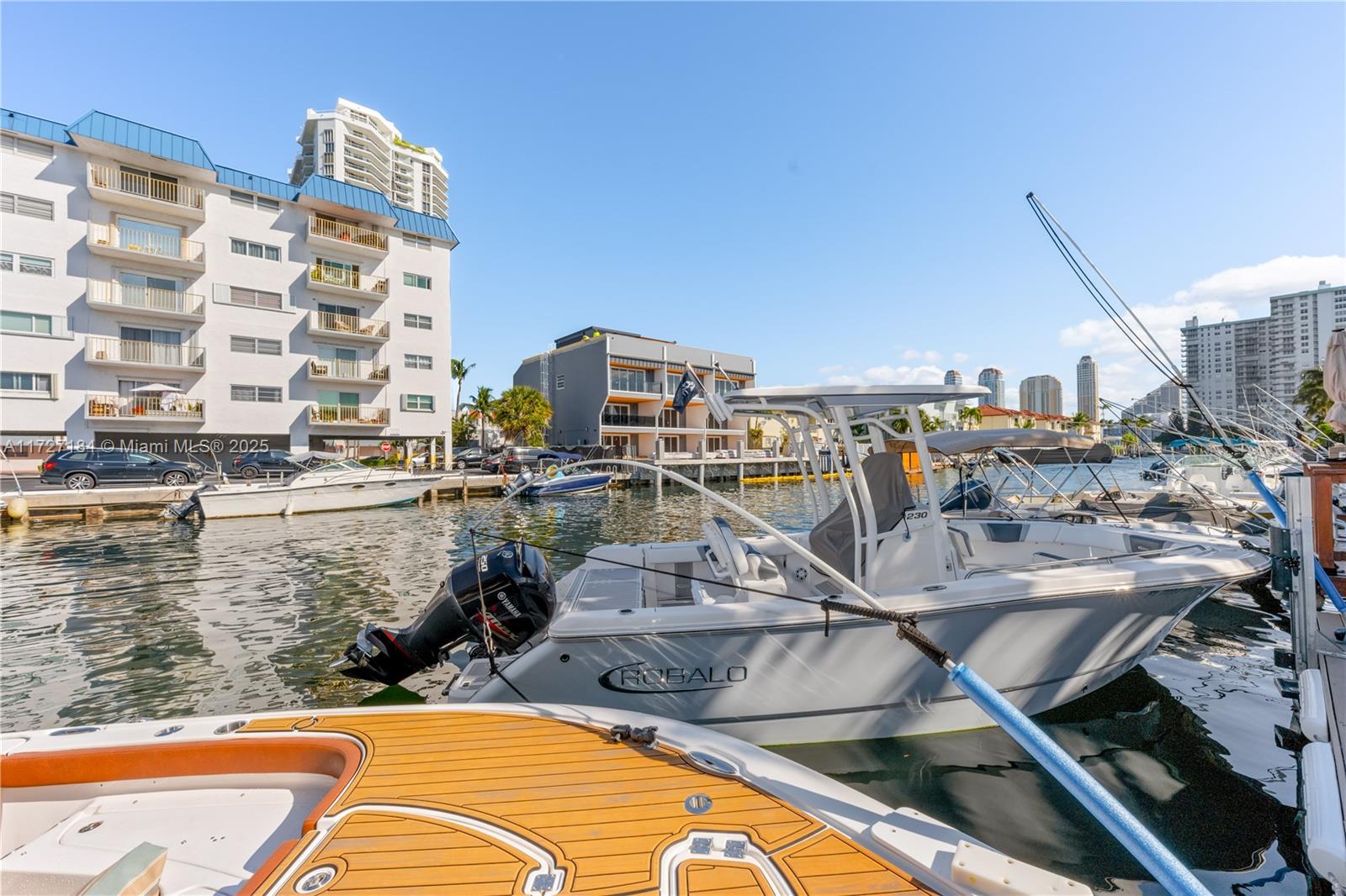 LAGO VERDE VILLAS CONDO - Residential Lease