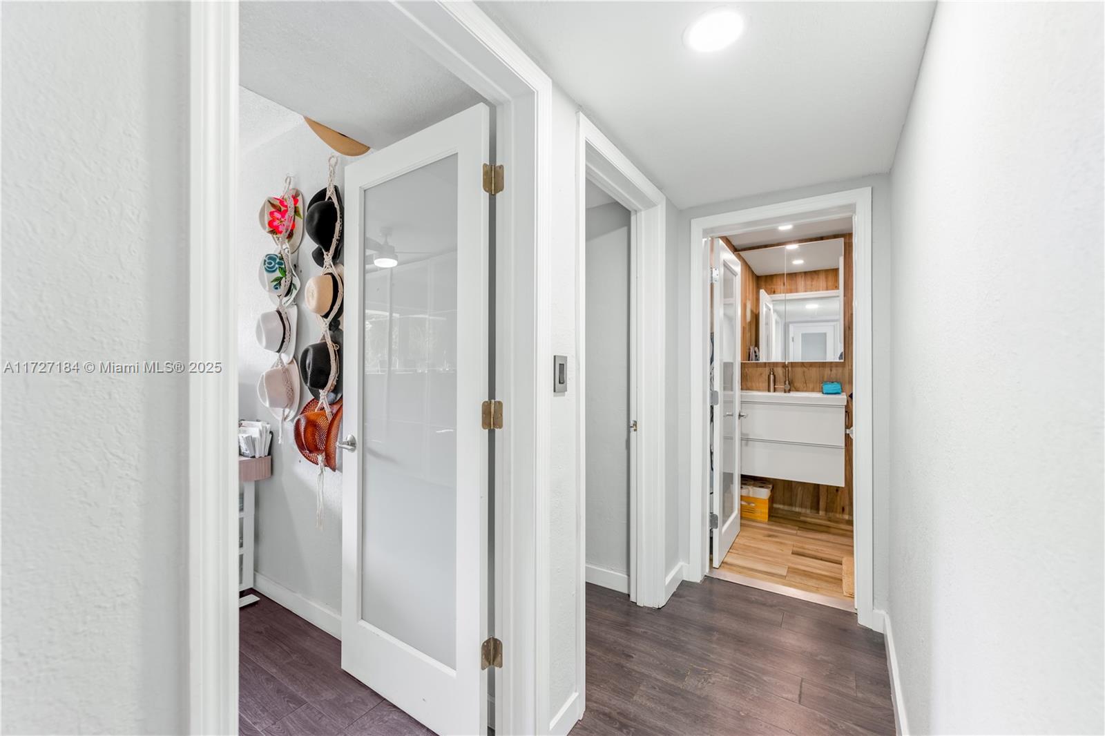 LAGO VERDE VILLAS CONDO - Residential Lease