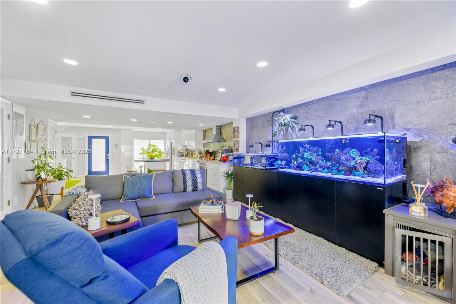 LAGO VERDE VILLAS CONDO - Residential Lease