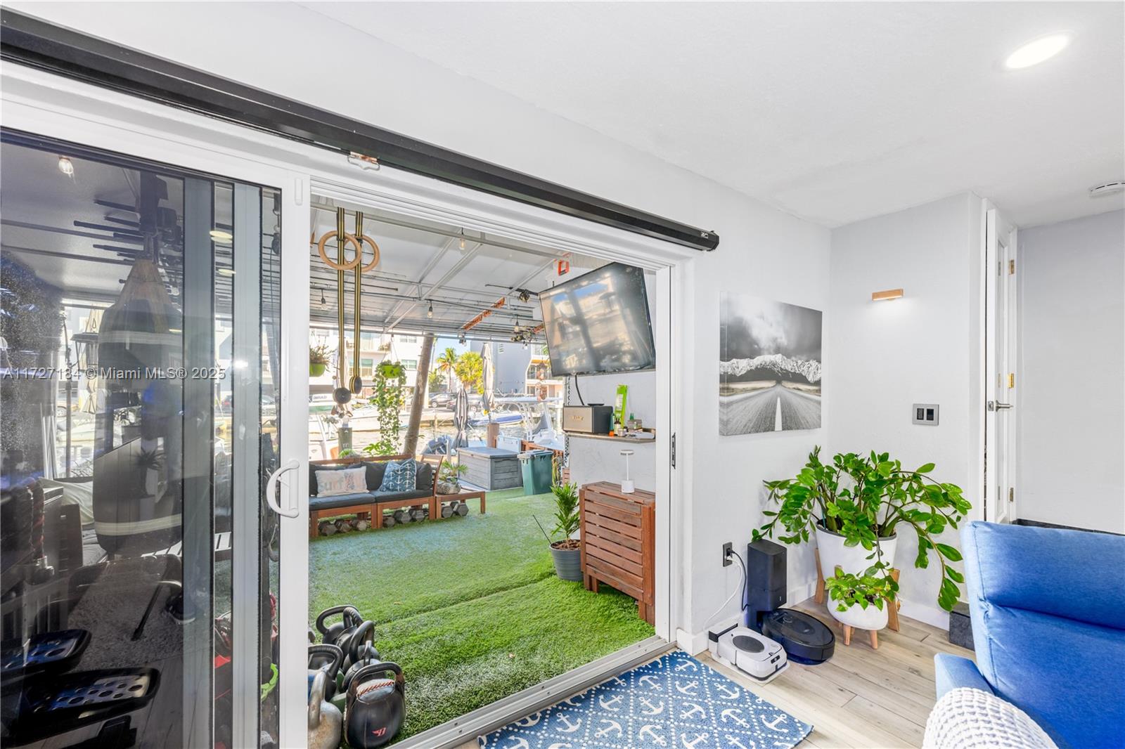 LAGO VERDE VILLAS CONDO - Residential Lease