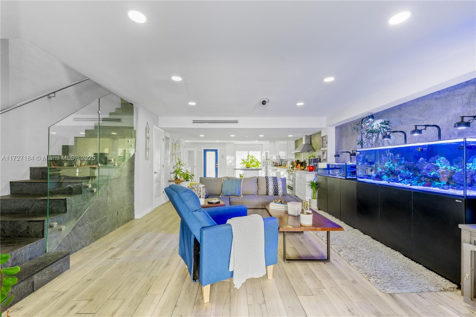 LAGO VERDE VILLAS CONDO - Residential Lease