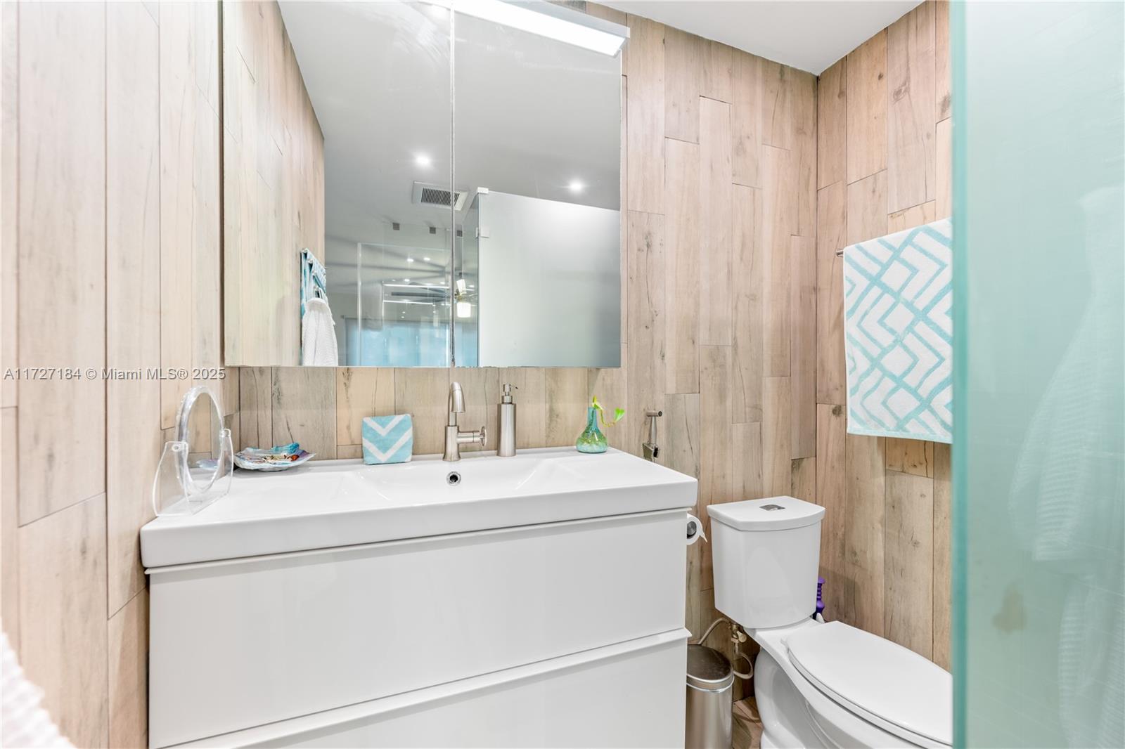 LAGO VERDE VILLAS CONDO - Residential Lease