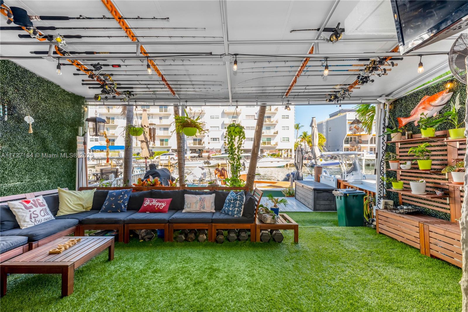 LAGO VERDE VILLAS CONDO - Residential Lease