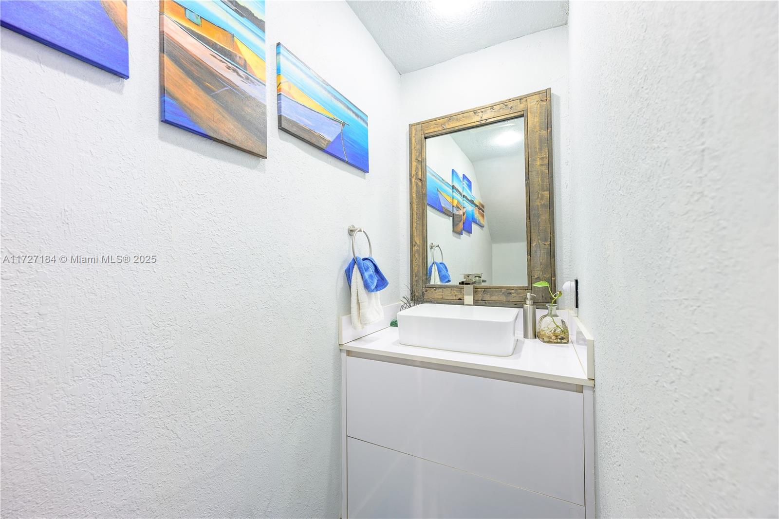 LAGO VERDE VILLAS CONDO - Residential Lease