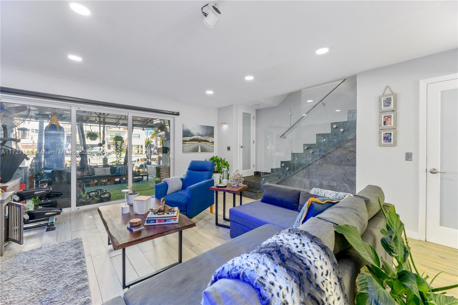 LAGO VERDE VILLAS CONDO - Residential Lease