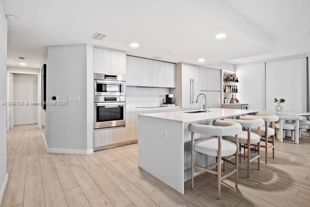 ARIA ON THE BAY CONDO - Residential