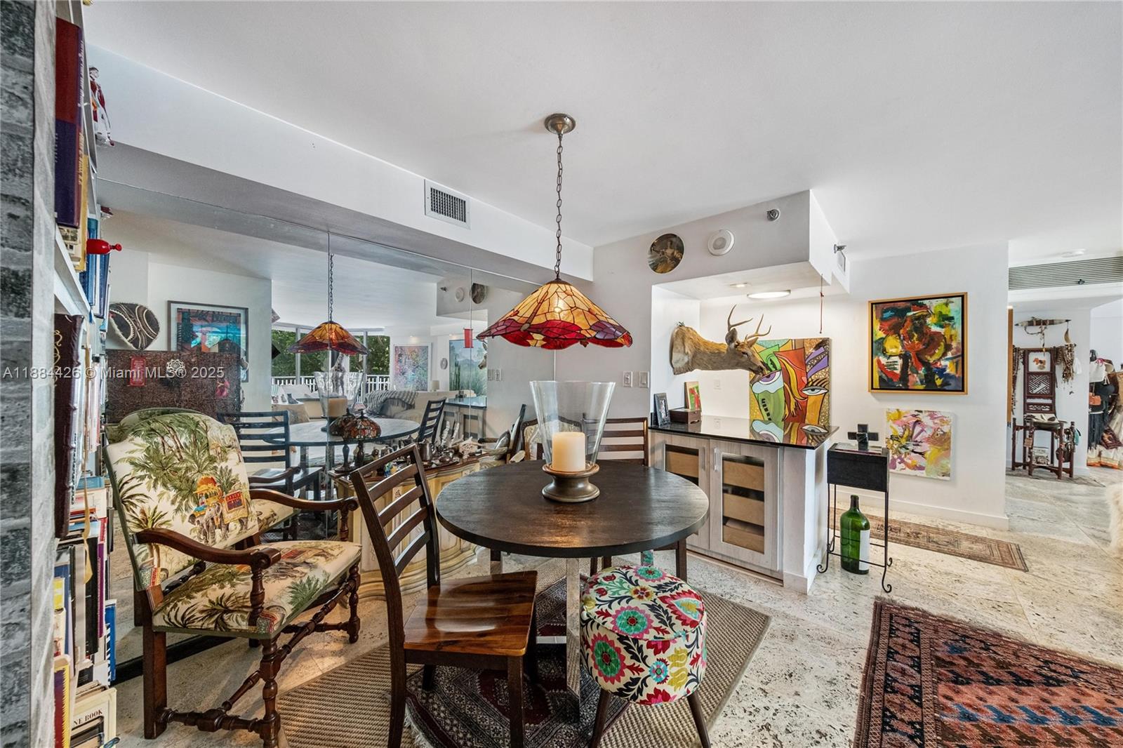 TOWERS OF QUAYSIDE CONDO - Residential