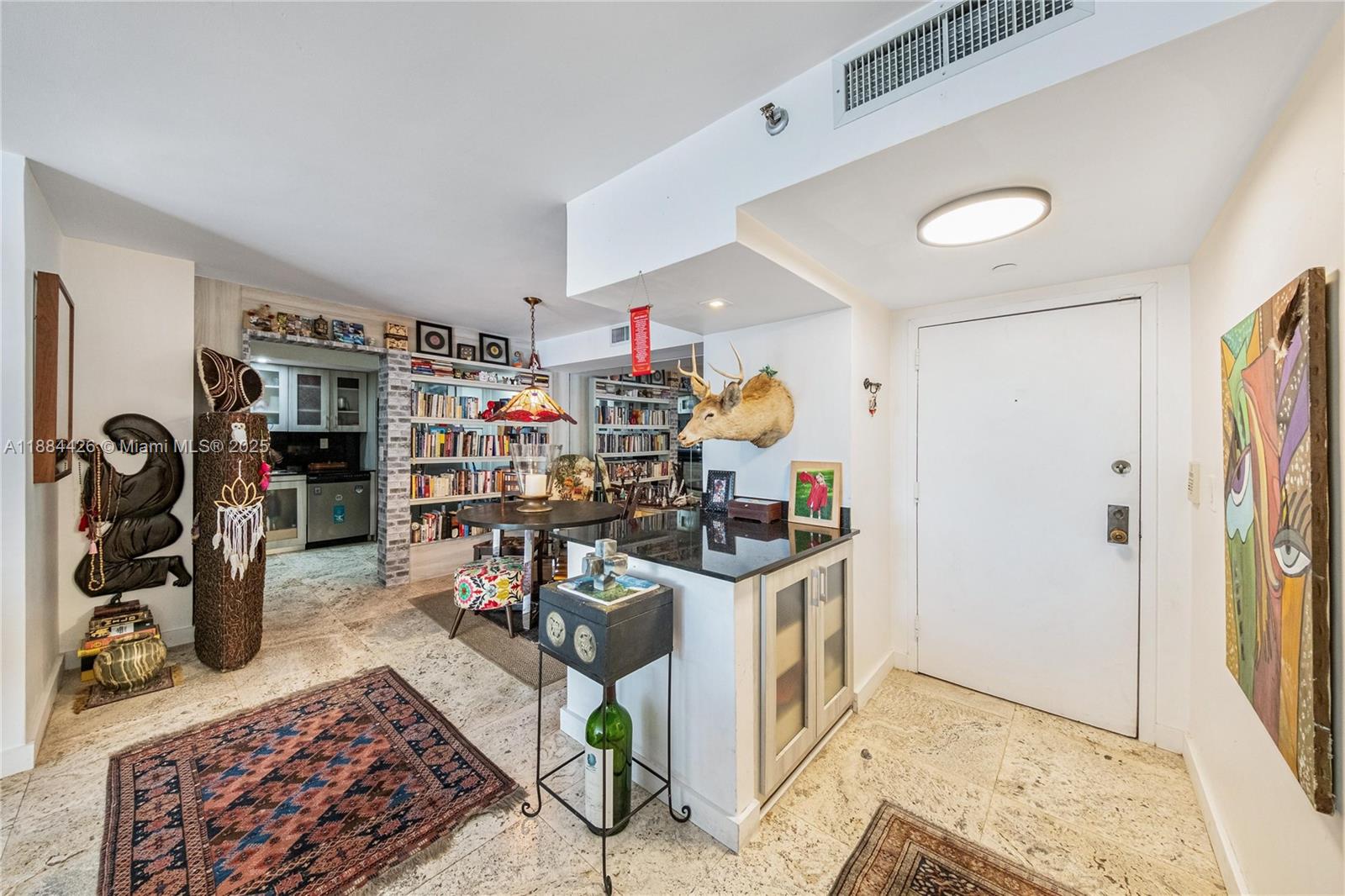 TOWERS OF QUAYSIDE CONDO - Residential