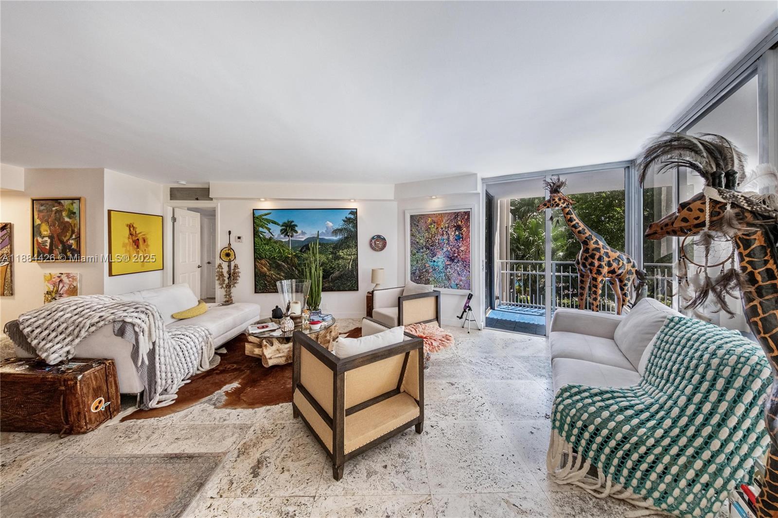 TOWERS OF QUAYSIDE CONDO - Residential