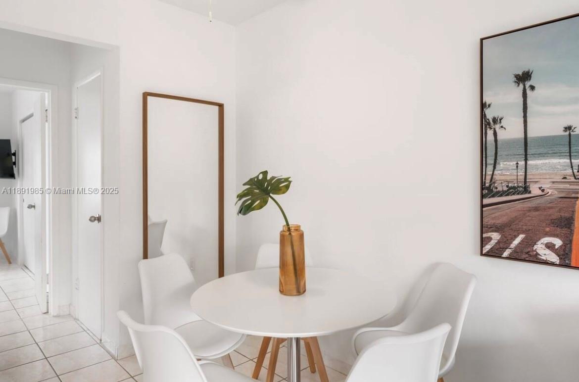 ALTOS DEL MAR NO 3 - Residential Lease