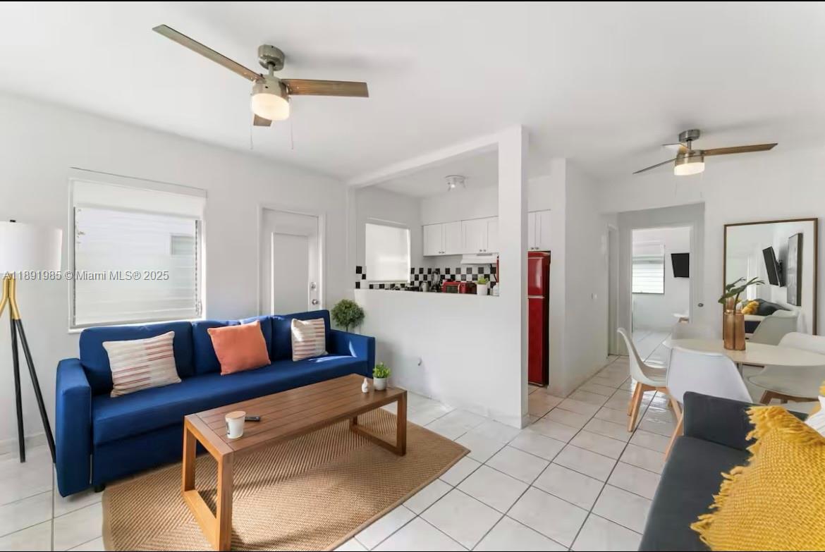 ALTOS DEL MAR NO 3 - Residential Lease