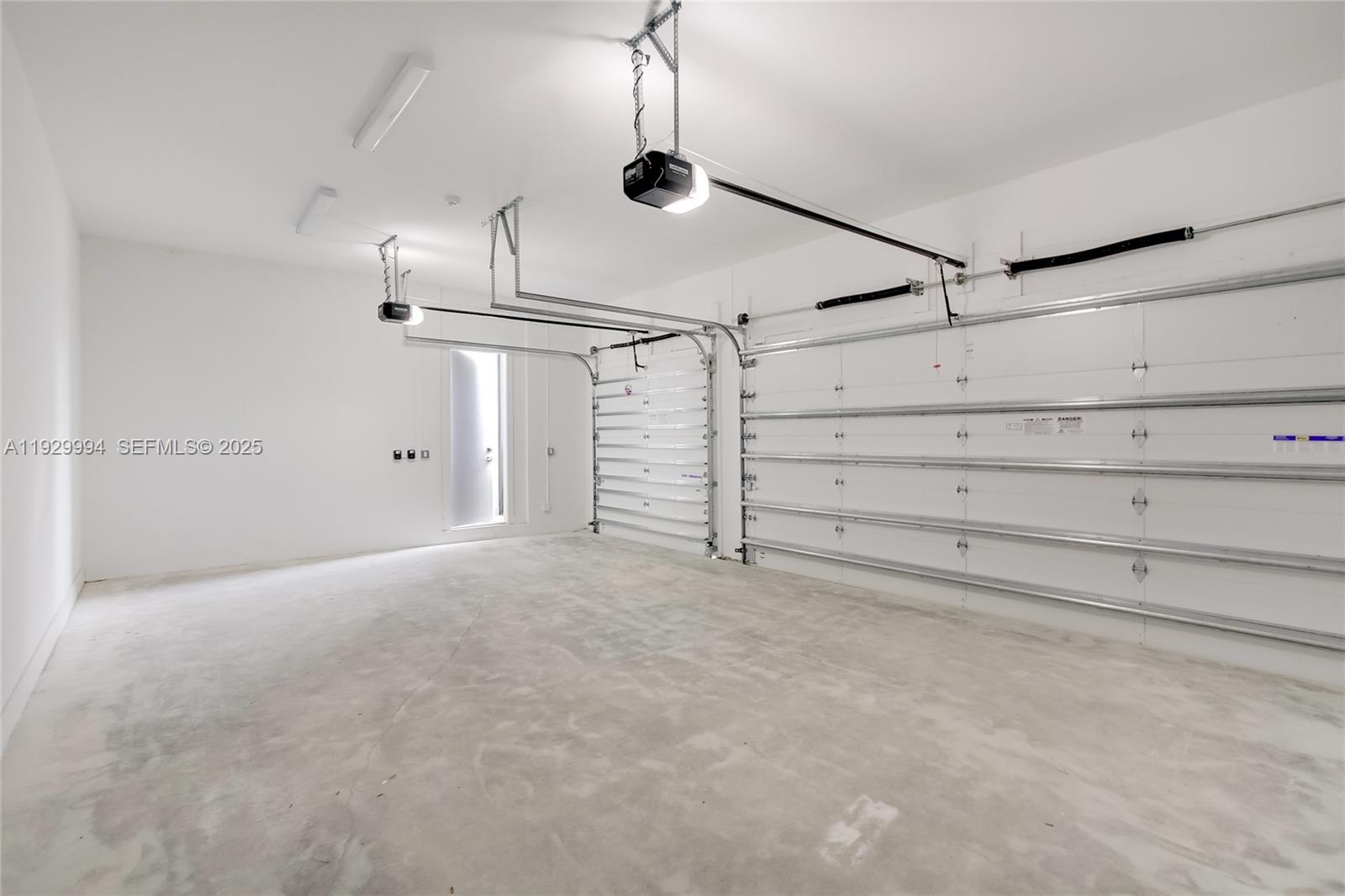 WESTON ESTATES - Residential