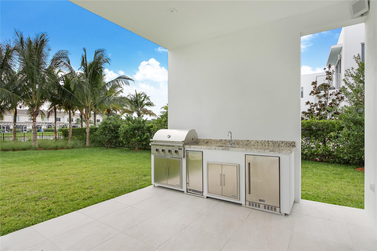 WESTON ESTATES - Residential