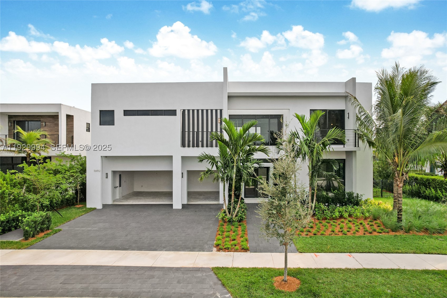 16492 S Botaniko Dr S