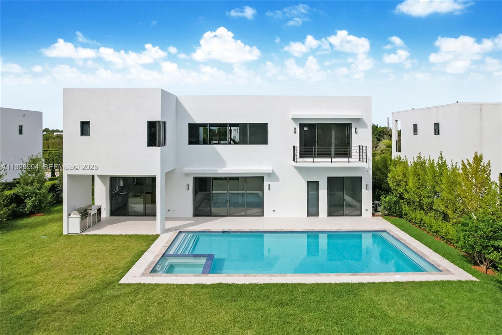 16492 S Botaniko Dr S