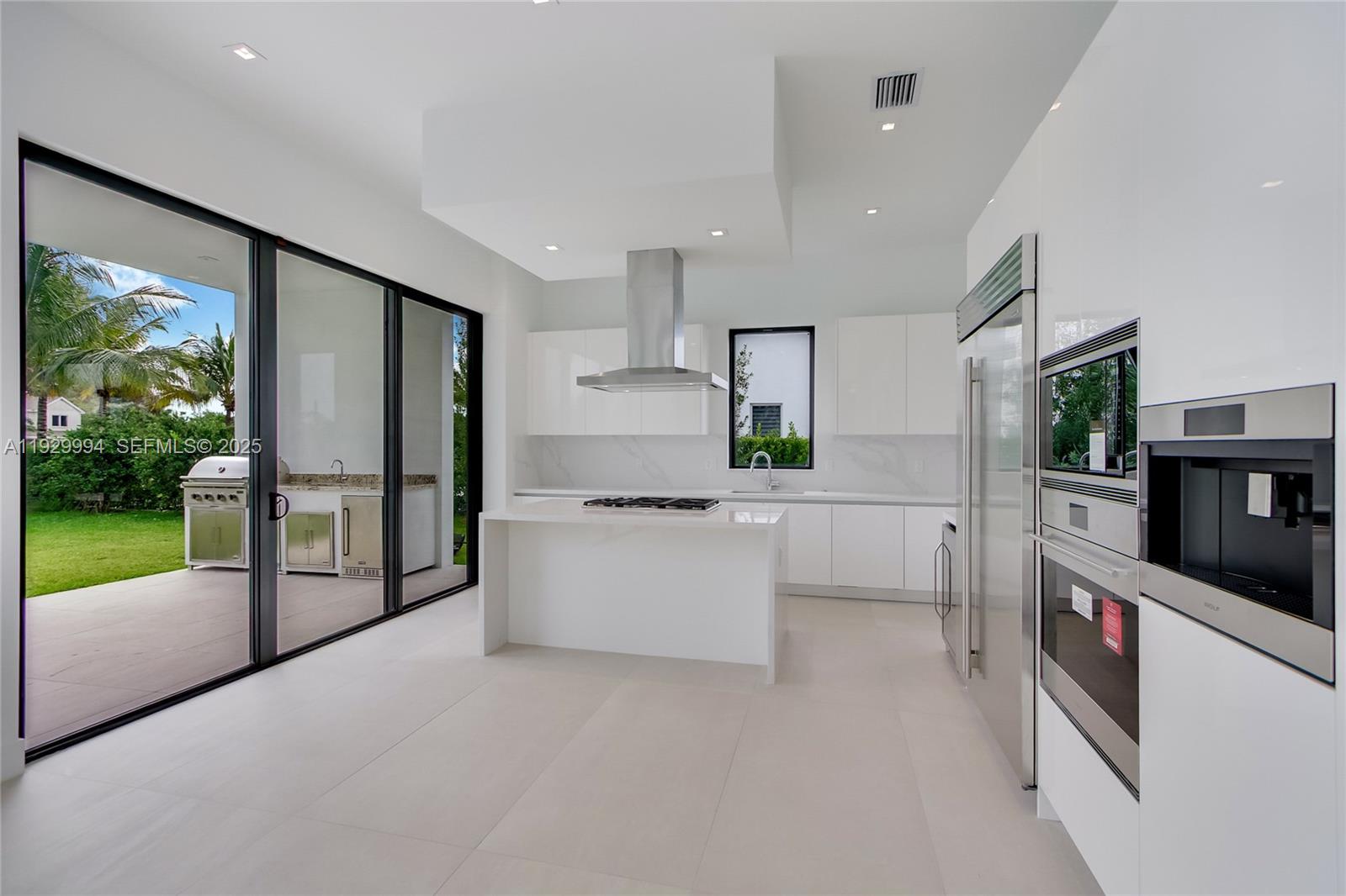 WESTON ESTATES - Residential