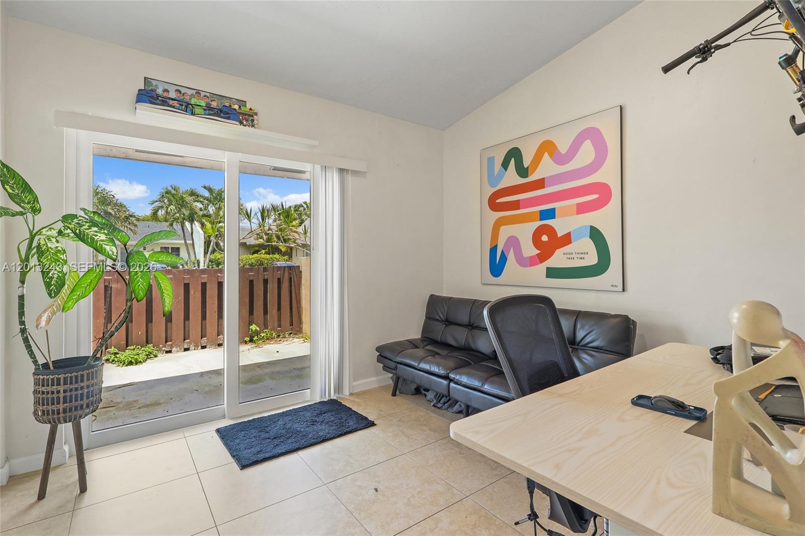 DEVON AIRE VILLAS SEC 9 - Residential Lease