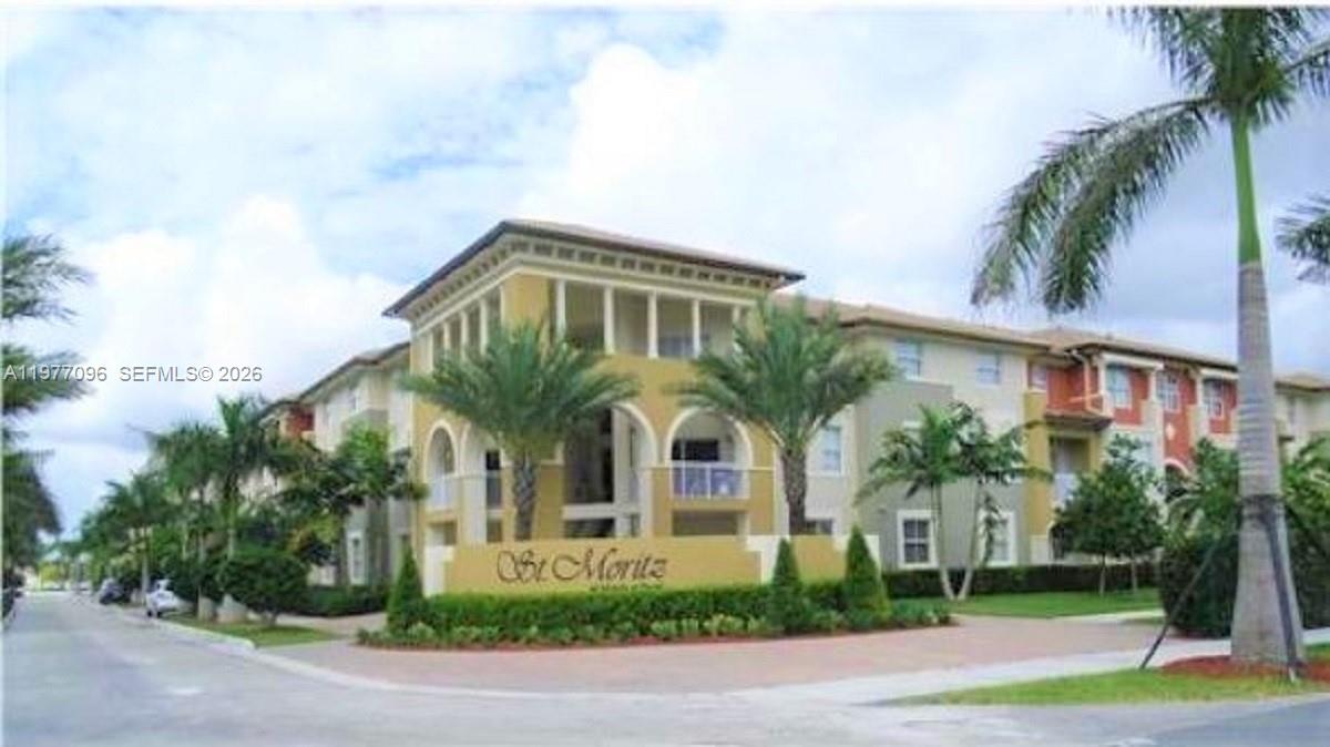 ST MORITZ AT DORAL CONDO - Residential Lease