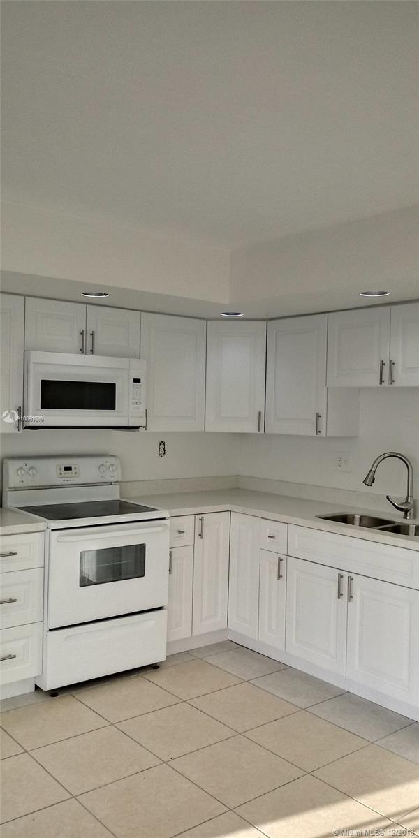 HORIZONS WEST CONDO #4 - Residential Lease