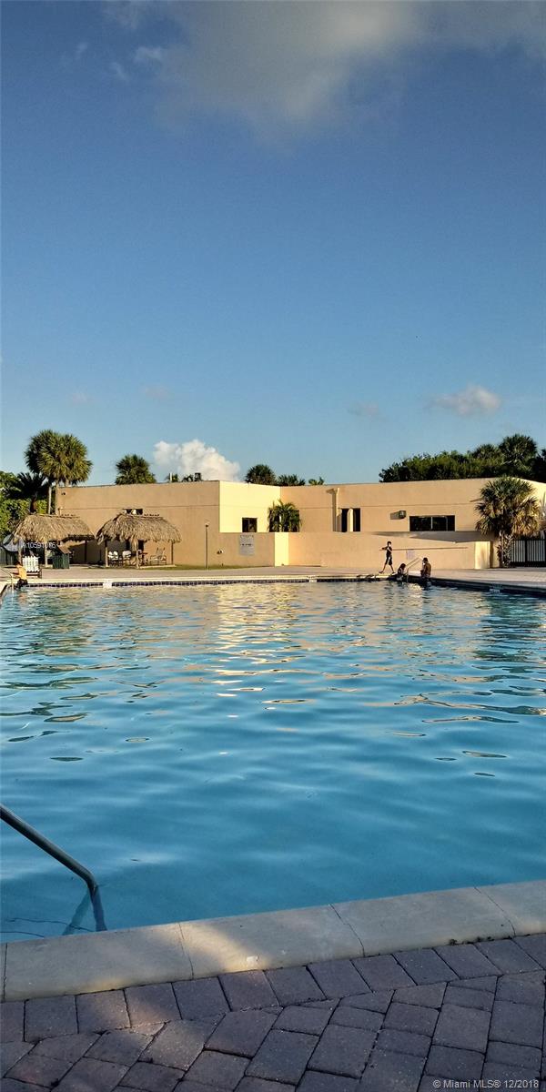 HORIZONS WEST CONDO #4 - Residential Lease