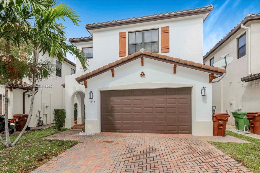 Gorgeous 5-bedroom, 3-bathroom two-story home, features 1 bedroom and full bath conveniently located
 downstairs and is located in the prestigious Bonterra Community. With 2,436 sq ft of living space and a spacious
 2-car garage, this property offers the perfect balance of elegance and functionality. Includes high ceilings, plenty
 of natural light, an open- living concept, huge living room. The spacious kitchen is equipped with stainless steel
 appliances and a massive island. The washer and dryer are located in private laundry room space upstairs.
 Backyard complete with pavers and a secured fence is perfect for summer BBQ's with plenty of room to entertain
 family and friends. Resort-style amenities include a clubhouse, gym, playground, and pool. Move-in ready!