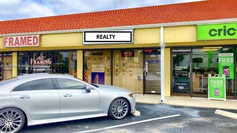 MUUTTO VAKITUISESTI FLORIDAAN 934 S Dixie Lantana FL 33462