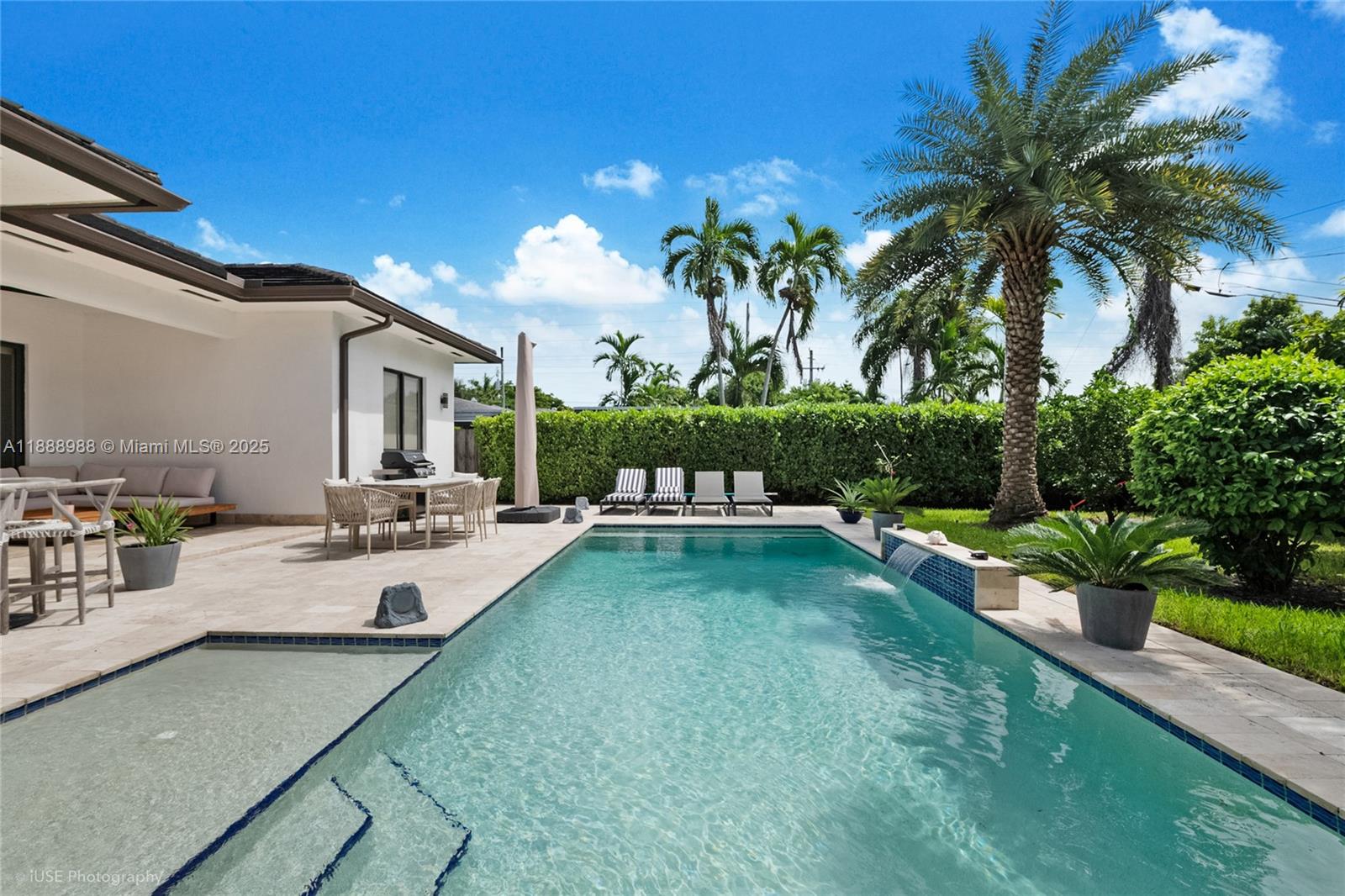 CORAL VILLAS REV - Residential Lease