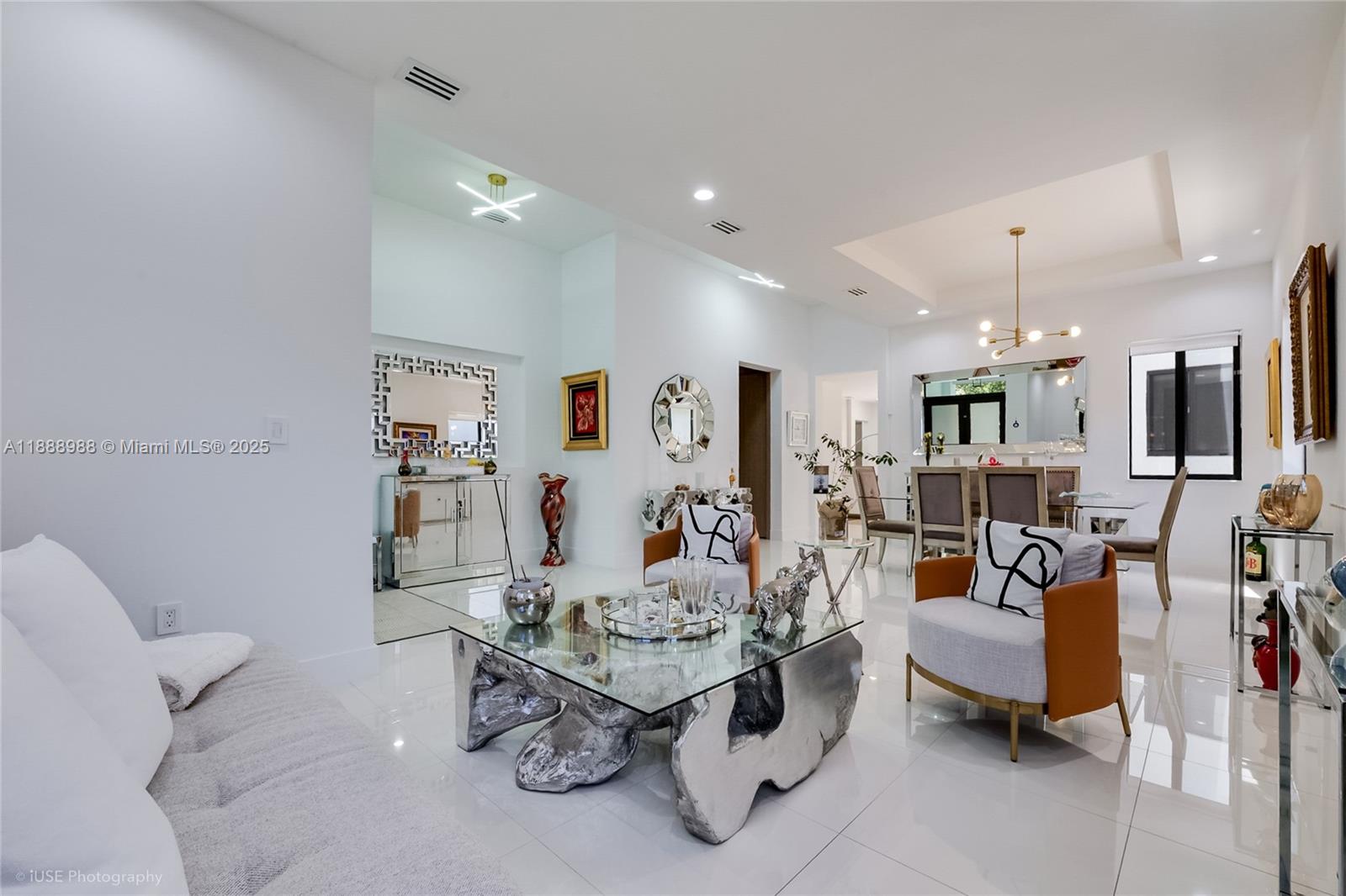 CORAL VILLAS REV - Residential Lease