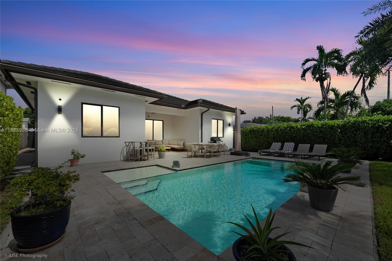 CORAL VILLAS REV - Residential Lease