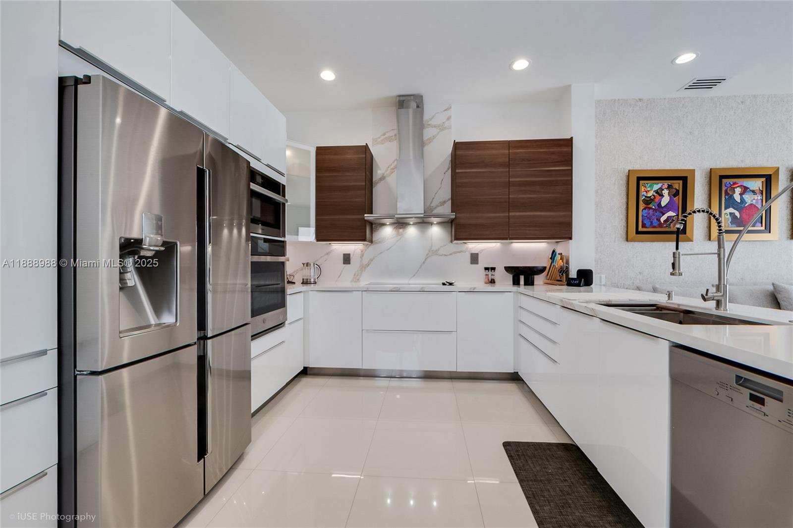 CORAL VILLAS REV - Residential Lease