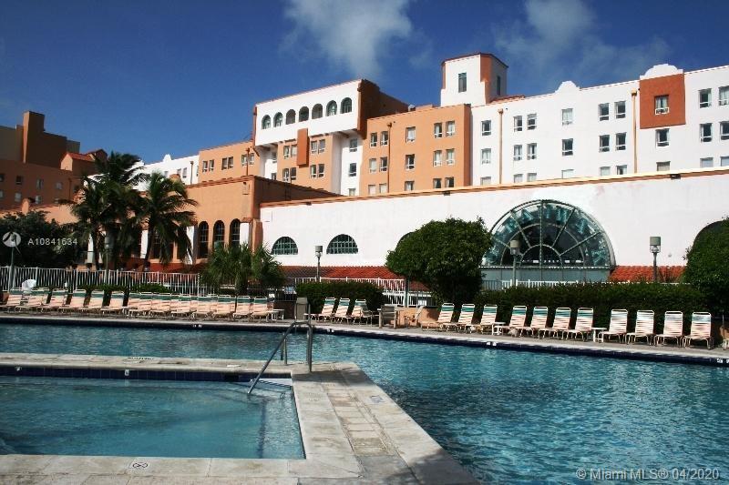 HOLLYWOOD BEACH RESORT CO - Residential Lease