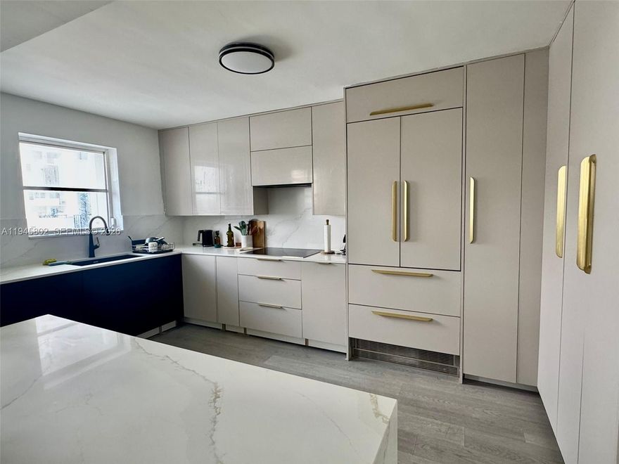 Spacious and updated unit featuring an open, well designed layout with excellent natural light. Enjoy a renovated kitchen, updated appliances and baths, creating a comfortable and modern living space. Ideally located near top rated schools and just minutes from the beach, Aventura Mall, dining, and major highways. Well maintained building with full 24/7 security and strong reserves. Amenities include two pools, gym, tennis courts, a renovated lobby, and updated elevators. HOA includes cable TV and internet, designed for hassle-free,with easy to manage ownership costs.