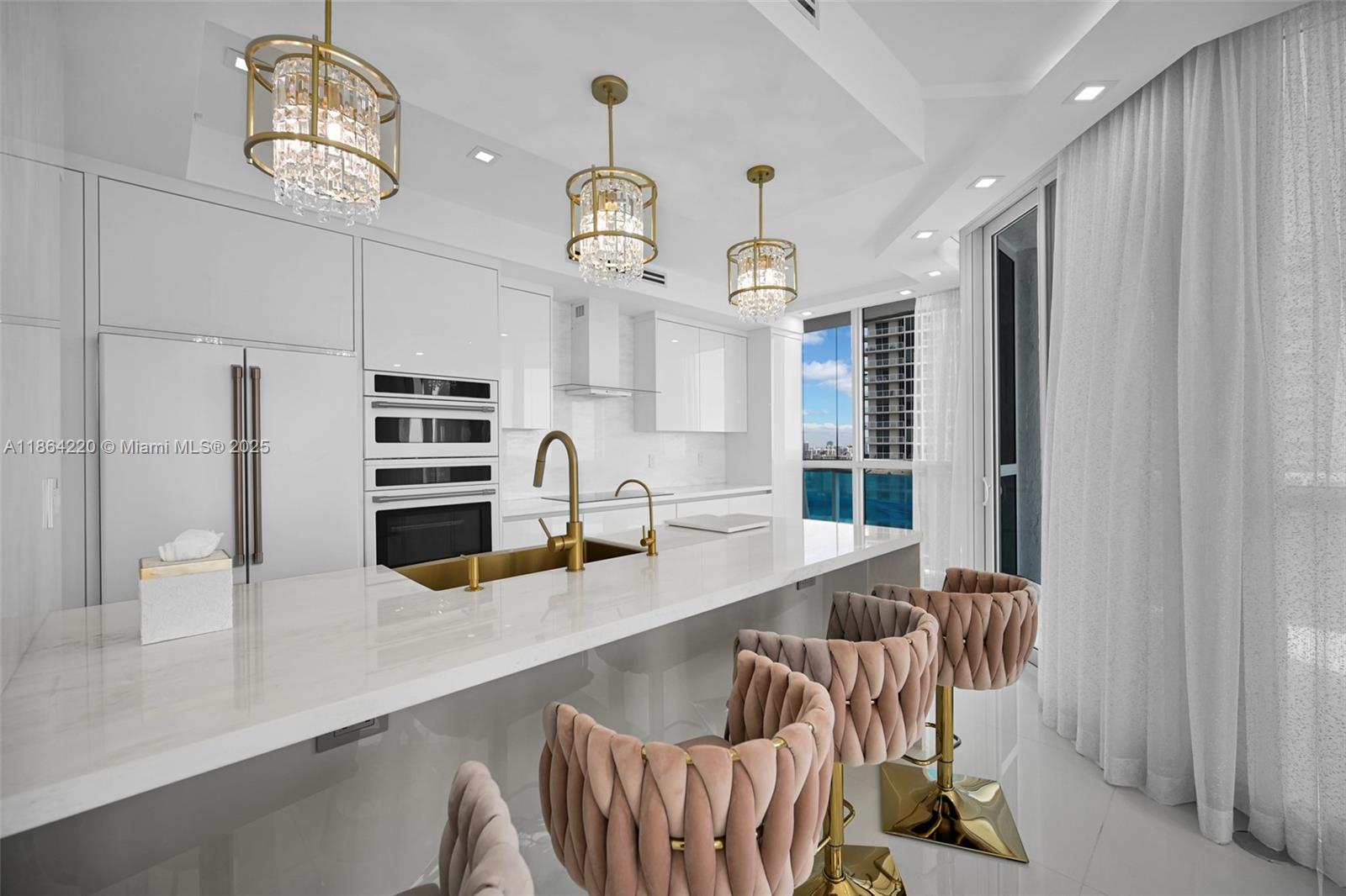 Oceania III - Residential Lease