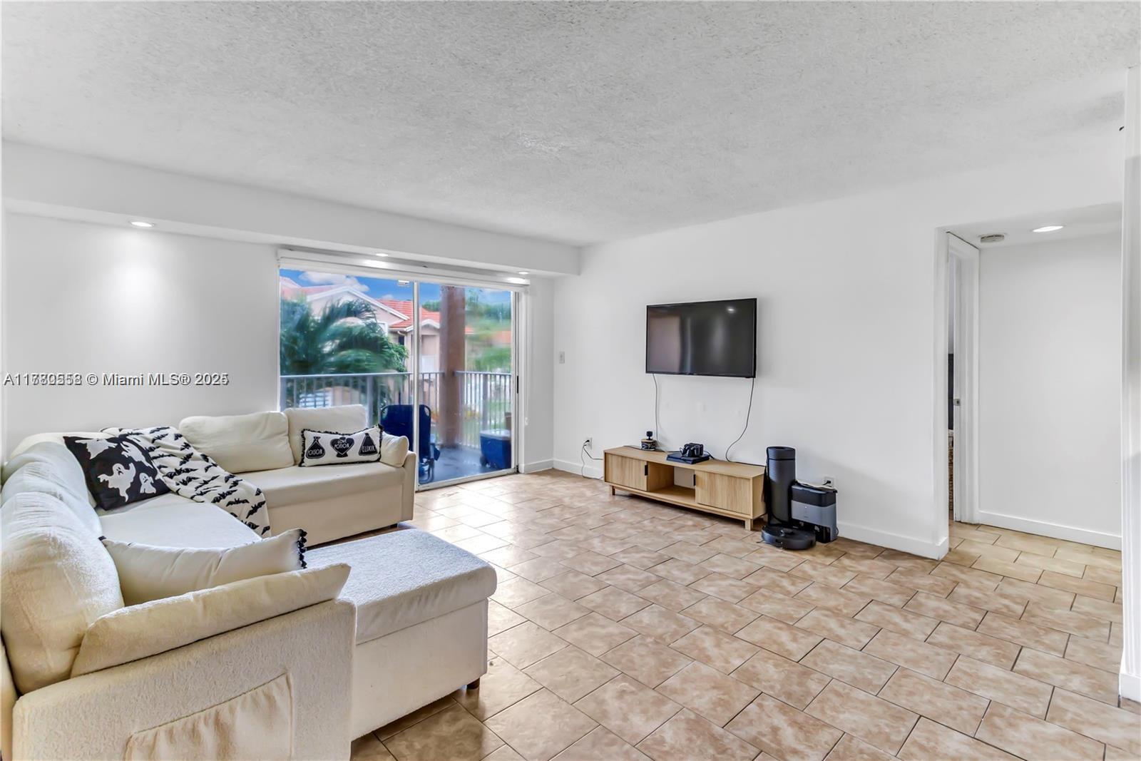 15770 SW 106th Ter 203