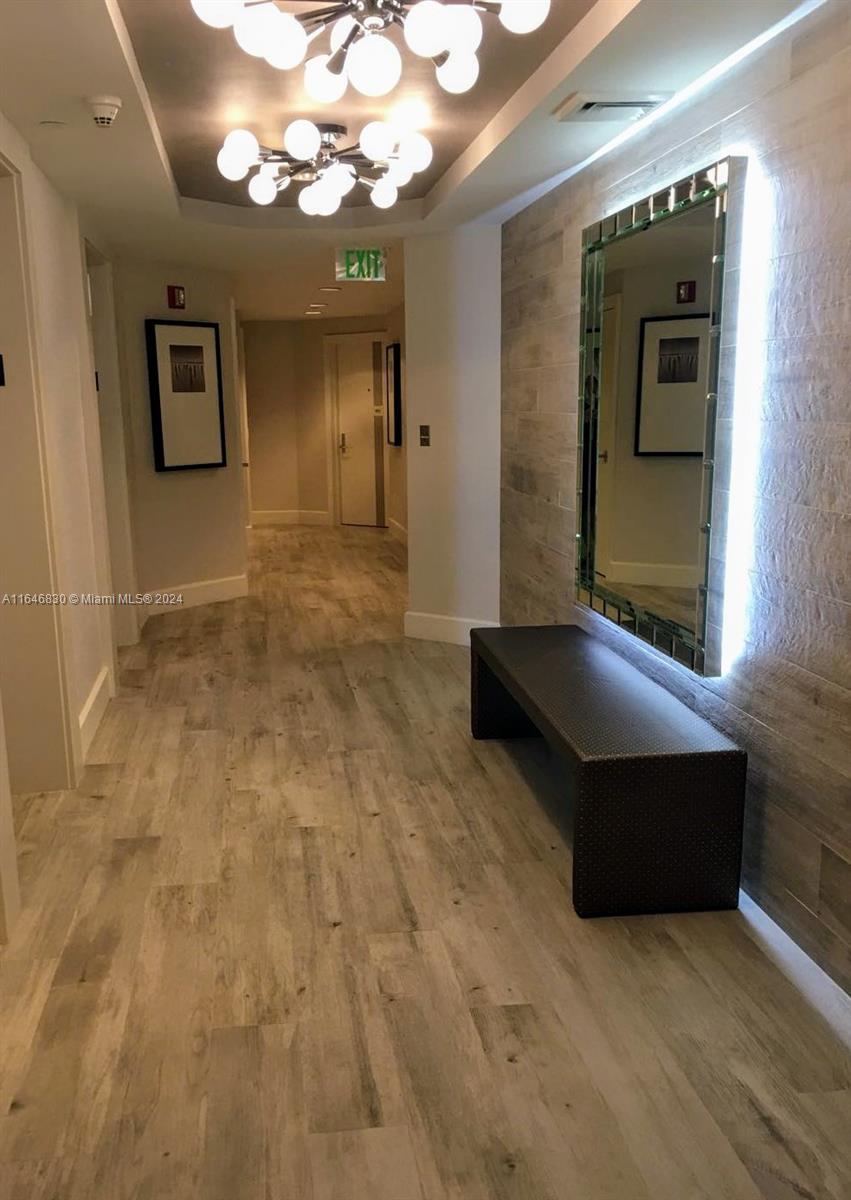 SOUTH TOWER AT THE POINT - Residential
