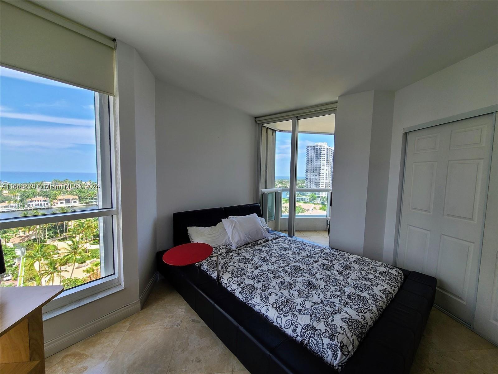 SOUTH TOWER AT THE POINT - Residential