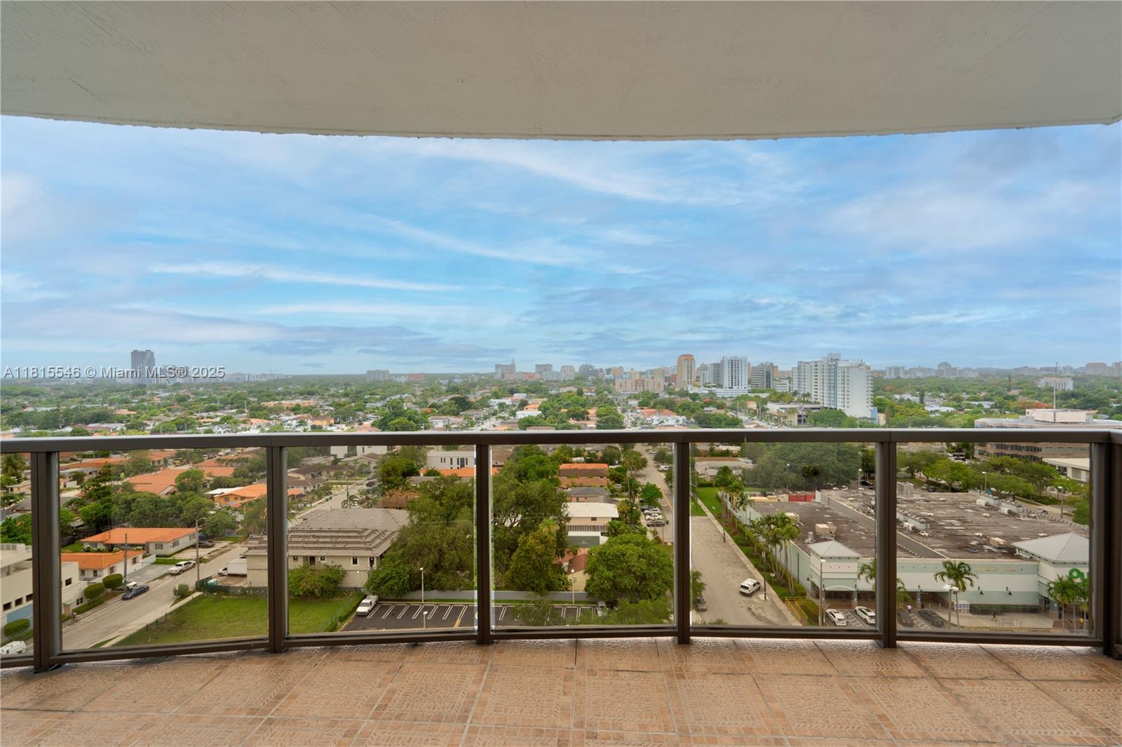2301 Sw 27th Ave 1400, Miami, Broward County, Florida - 2 Bedrooms  
2 Bathrooms - 