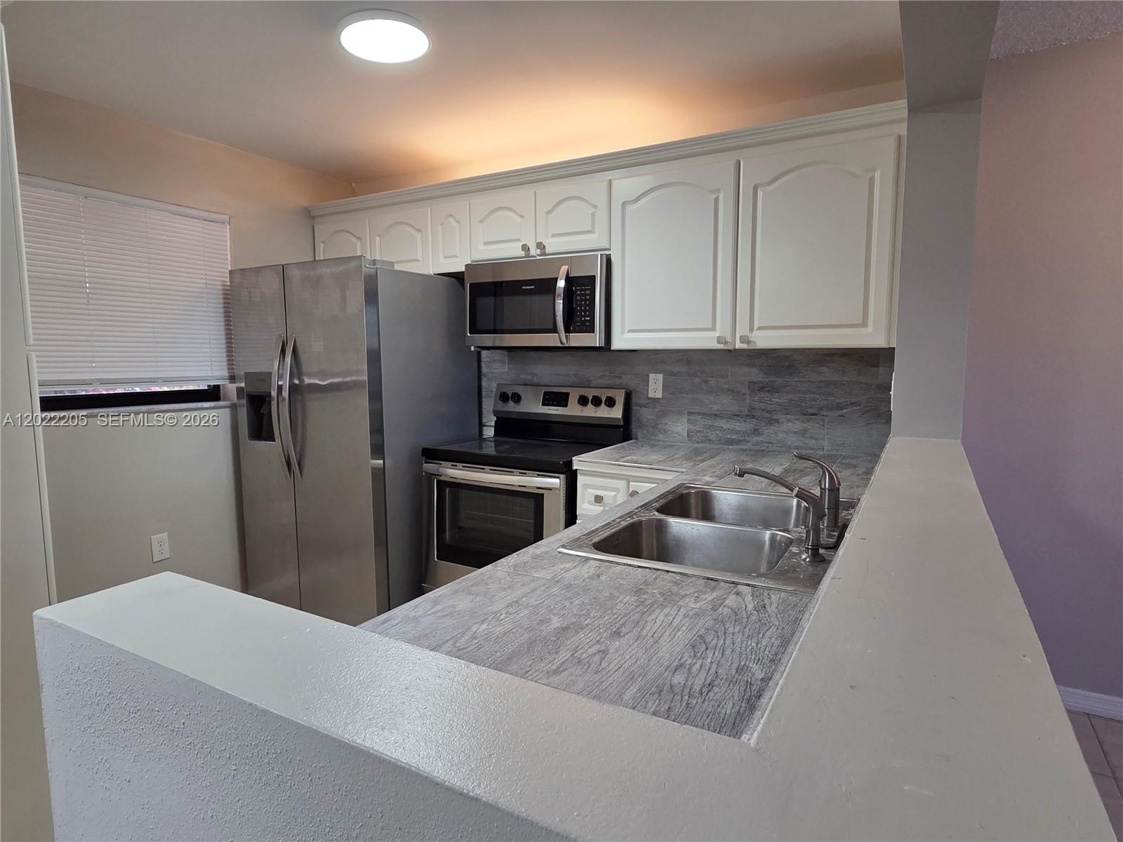 10835 SW 112th Ave 105